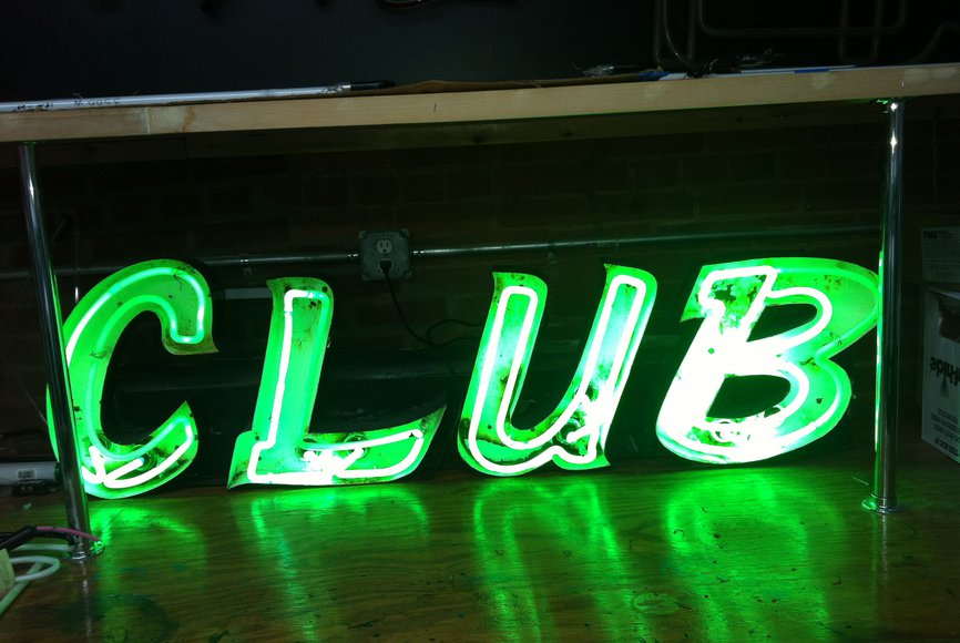Club - Vintage Channel Letters